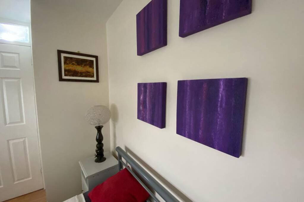 Two Bedroom Garden Flat In Zone 2 런던 외부 사진